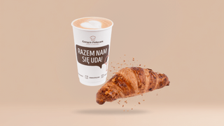 Croissant z marcepanem + kawa