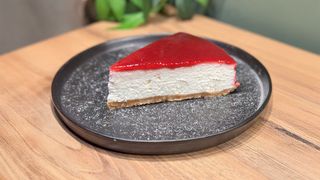 ჩიზქეიქი ალუბლით