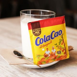 Vaso de leche con ColaCao
