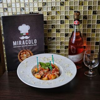 Scazzuoppoli al Pomodoro