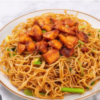 95.- Chow Mien Y Pollo