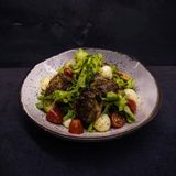 Salată cu pui prăjit