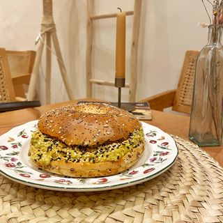 Bagel avocat