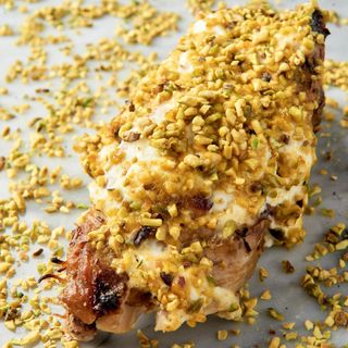 Mezzo Pollo con stracciatella e pistacchio di bronte