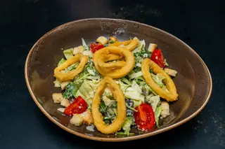 Цезар с морски дарове