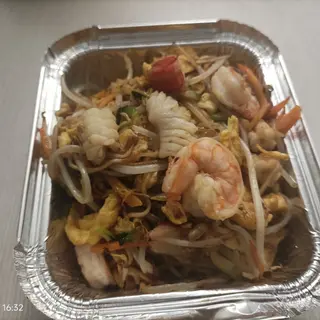 174. Ramen con frutti di mare