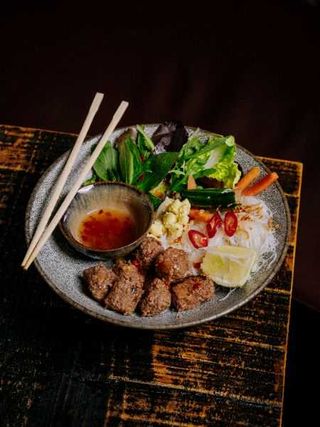 BUN CHA ALBONDIGAS