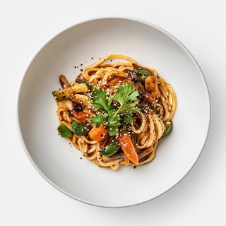 Makaron Udon z wołowiną