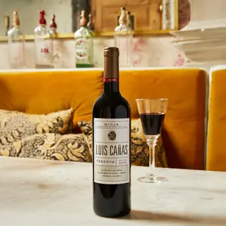 Vino Luis Cañas