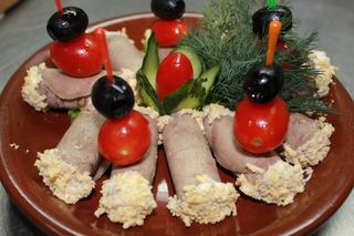 Рулетики из языка