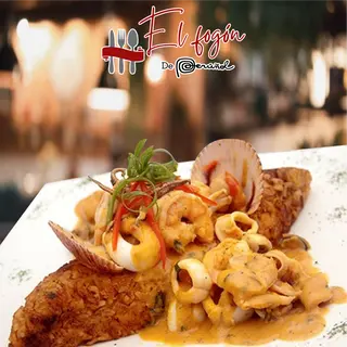 Tacu Tacu En Salsa De Mariscos