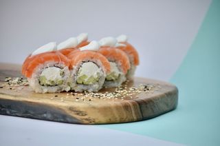 Філадельфія з лососем де-люкс (295г)