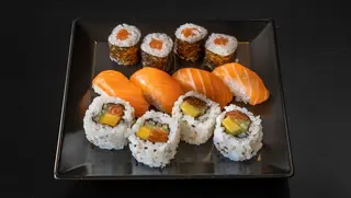 MENU S4 (12 pieces)