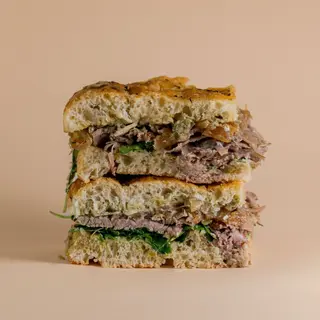 Focaccia Roast Beef