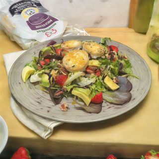 Ensalada Con Queso De Cabra