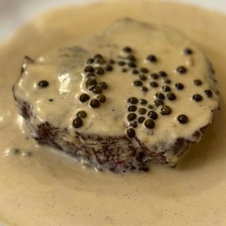 Filetto al pepe verde e panna