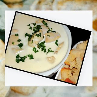 ქათმის კრემ-სუპი ნაფიცხარით