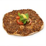 Pizza Lahmacun Y Huevos (Mediana)