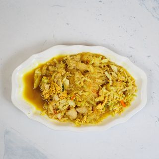 Rižini rezanci s piletinom i curryjem