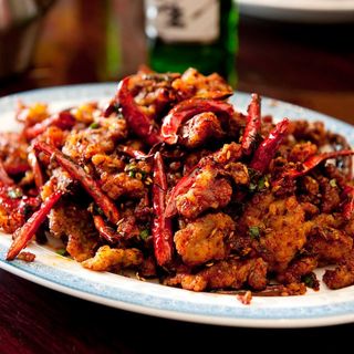 Dry chilli lamb with cashew nuts 