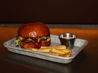 Класичний SMASH бургер (460г)