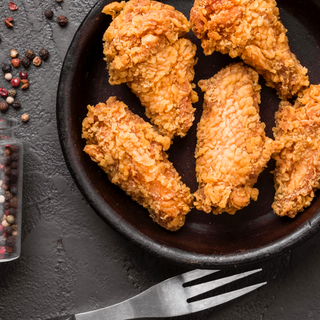 Wings 10szt z frytkami i sosem