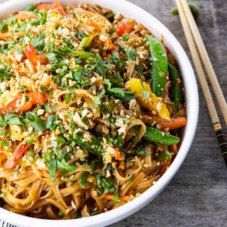 Veggies fried rice noodles with broccoli 