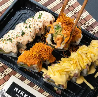 URAMAKI BOX 15 PIEZAS