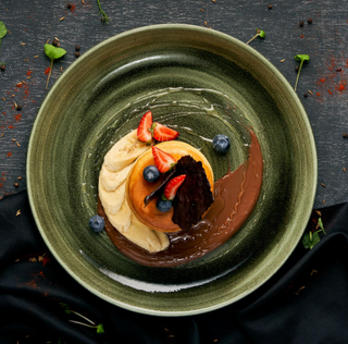 Clătite americane dulci cu nutella și fructe