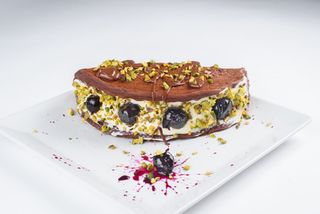 Serena (servita rece)