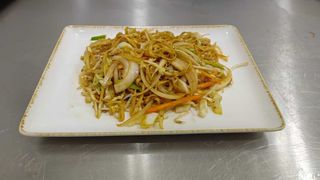 Massa Salteada com Legumes