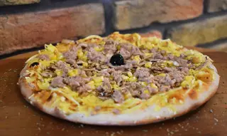 Pizza sa tunjevinom
