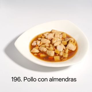 Wok de pollo con almendras