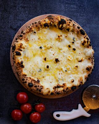 Pizza Quattro formaggi