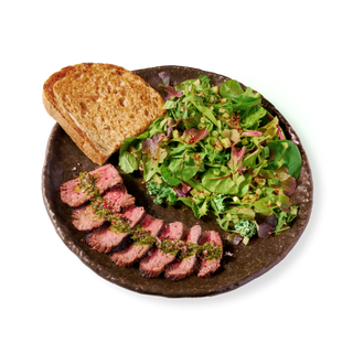 Vitela grelhada com molho chimichurri 