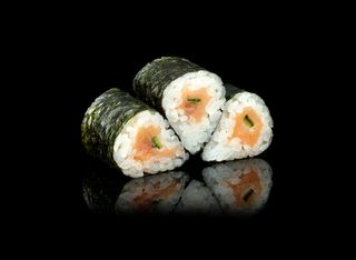 Хосомаки пушена сьомга (6бр-125г)