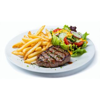 87 Entrecot with chips and salad