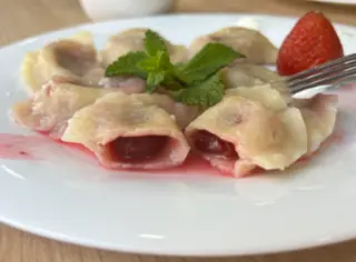Vareniki Con Cerezas (8 Uds.)
