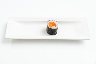 Salmon Hoso Maki
