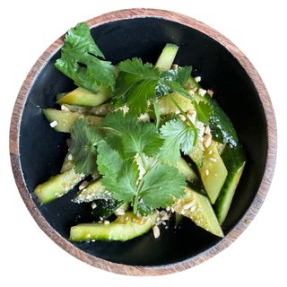 Салат з битих огірків (155 г)