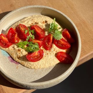 Hummus with chiabatta