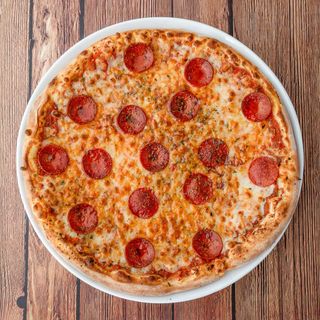 Pizza Pepperoni, salami o mixta Mediana