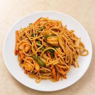 31. Spaguettis Fritos con Gambas