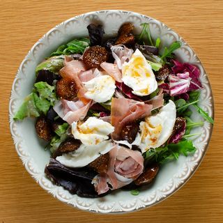 Салата Прошуто крудо и смокини