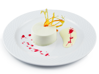 Panacotta cu fructe de padure