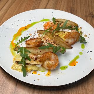 Омлет з сиром Брі та смаженими креветками (270г)