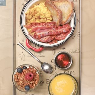 American breakfast