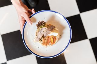 Ensaladilla Rusa Clásica Con Atún