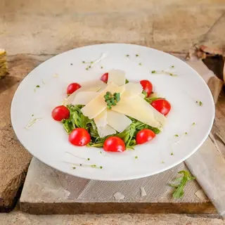 Salata Parmezan