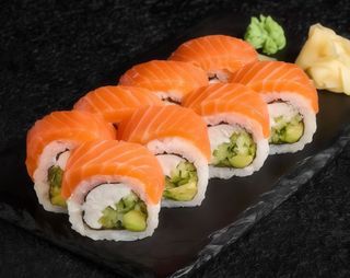 Філадельфія з маринованим лососем (290г)